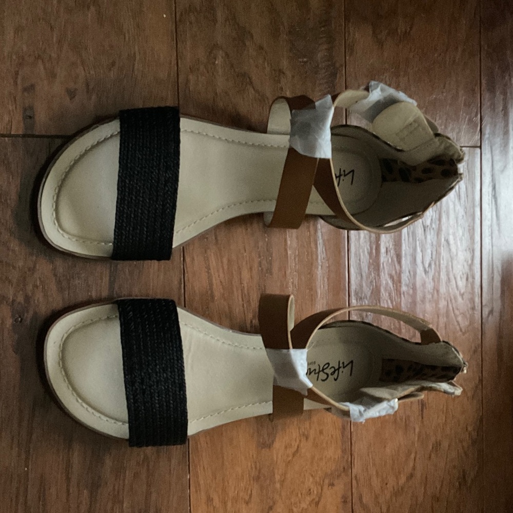 Life Stride Black and Tan Women's Sandals